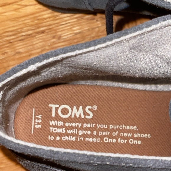 Brand new without tag Size 3.5Y Toms Girls Desert Wedge Heel Shoes - Picture 6 of 6
